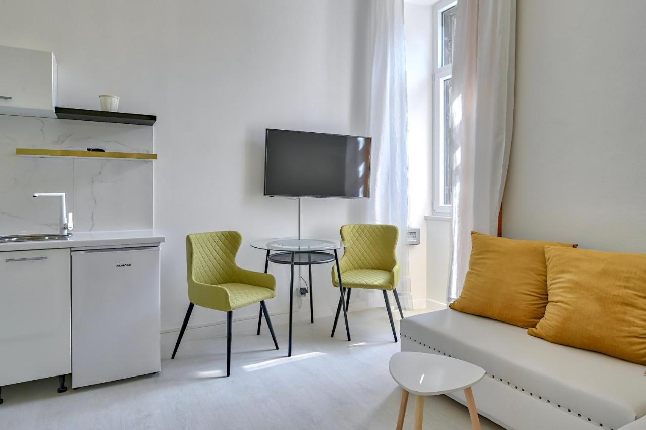 Apartament Collins Amethyst Center Pula Zewnętrze zdjęcie