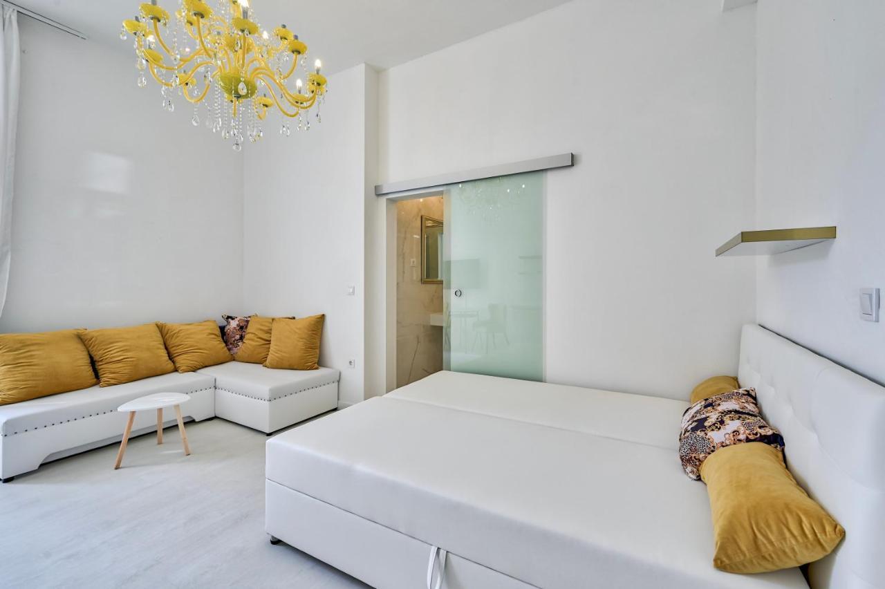 Apartament Collins Amethyst Center Pula Zewnętrze zdjęcie