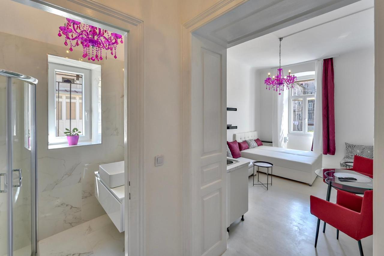 Apartament Collins Amethyst Center Pula Zewnętrze zdjęcie