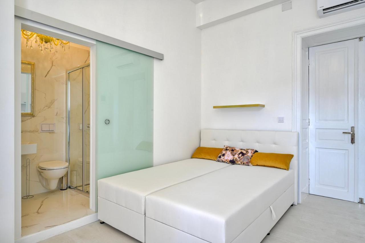 Apartament Collins Amethyst Center Pula Zewnętrze zdjęcie