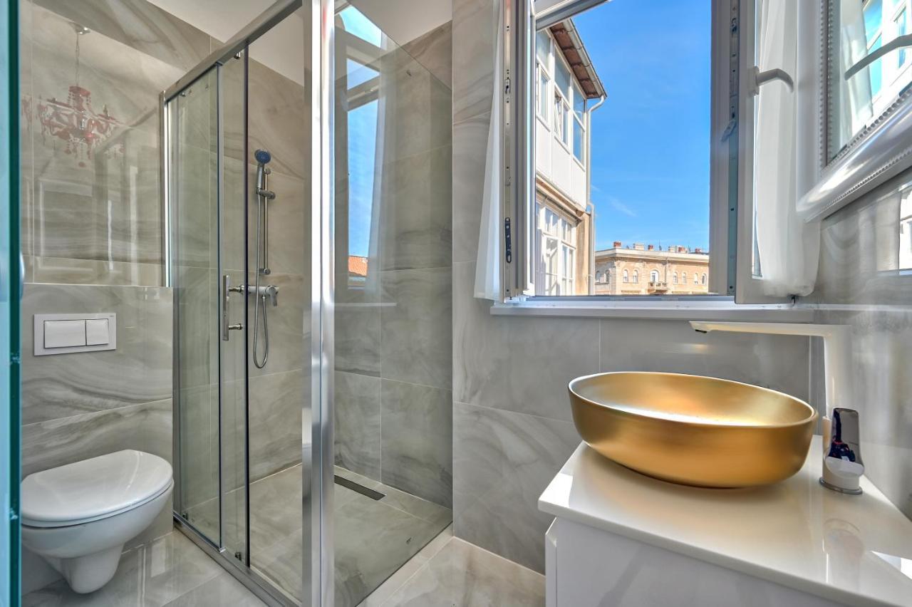 Apartament Collins Amethyst Center Pula Zewnętrze zdjęcie